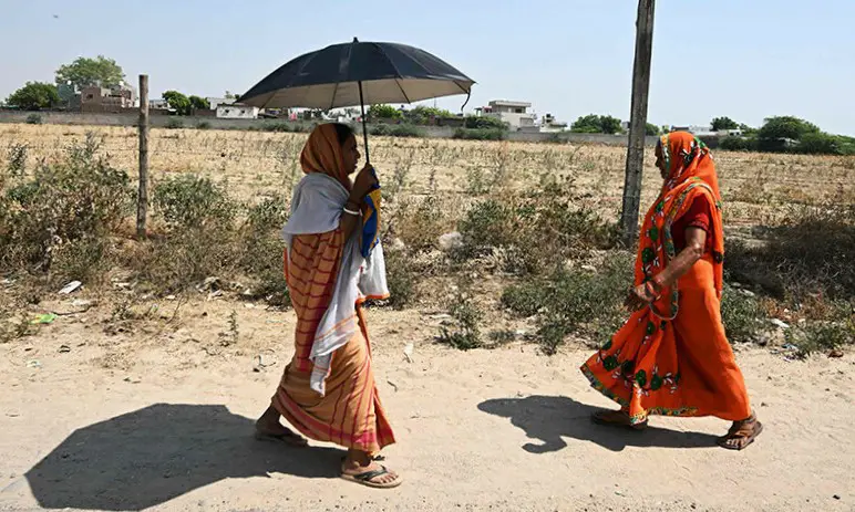 India’s Election Amidst Heatwave: Modi Urges Turnout, Gandhi Seeks Re-election